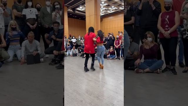 JOJO & Sara Panero | #UrbanKiz #Kizomba #KizombaFusion смотреть онлайн