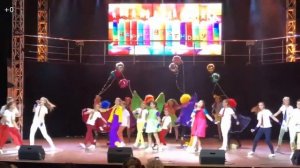 Песня "Что такое День рождения?", исполняет Театр детской песни Евгении Зарицкой "Саманта"