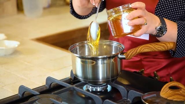 Рецепты с историей от компании НАРХОЗСТРОЙ/сбитень смотреть онлайн