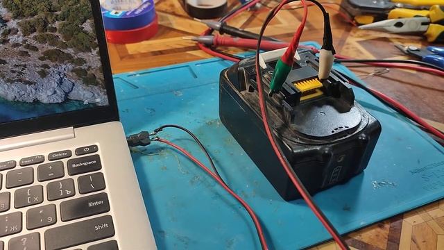 ноутбук от аккумулятора макита смотреть онлайн