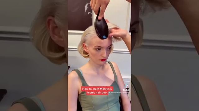 Retro Hairstyle tutorial #hairstyles #marilynmonroe #hairtutorial #haireducation #blondehair #retro смотреть онлайн