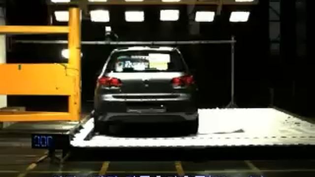 2011 Volkswagen Golf VI NCAP Side Pole Impact (KNCAP) смотреть онлайн