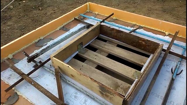 Колодец для воды. Как залить крышку колодца | Построй!КА смотреть онлайн