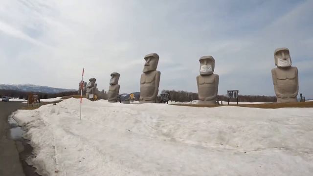 【4K】Take a Hokkaido Moai Statue смотреть онлайн