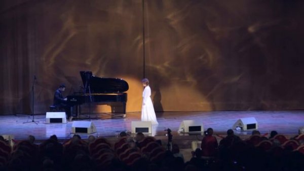 Элиза Боджгуа - "И меня пожалей..." (А.Пахмутова - И.Гофф)