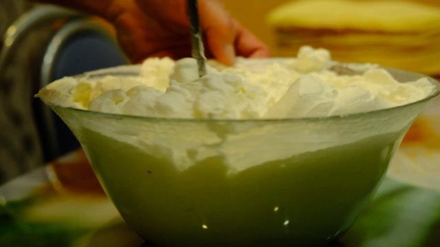 ТОРТ "ЛАКОМКА" ОЧЕНЬ ВКУСНЫЙ! НЕЖНЫЙ! ТАЕТ ВО РТУ!!! смотреть онлайн