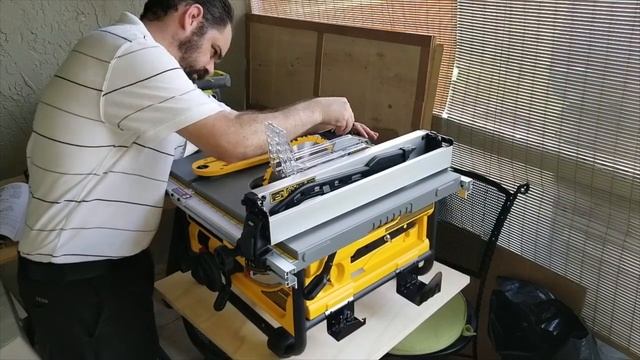 UNBOXING DEWALT DWE7480 Compact Table Saw смотреть онлайн