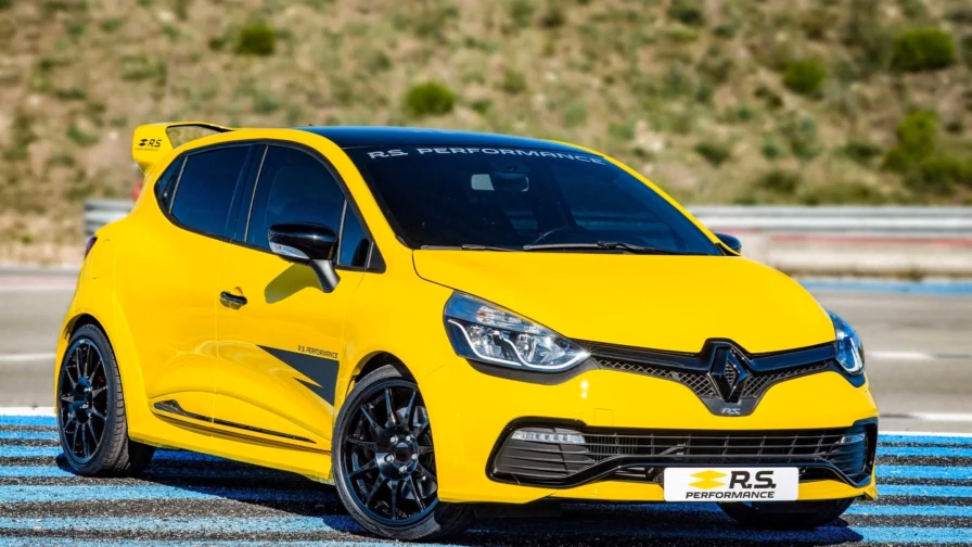 2019 Renault Clio RS - хот-хэтч стал еще жарче! смотреть онлайн