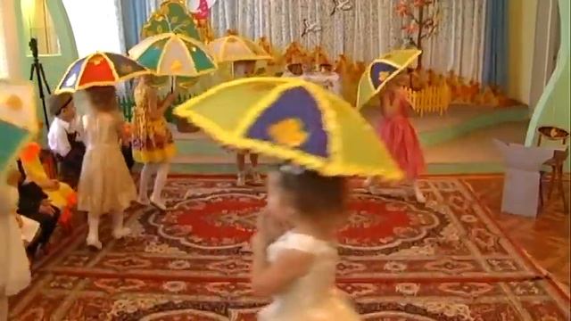 Видео г Балаково осенний утренник 41 детсад смотреть онлайн