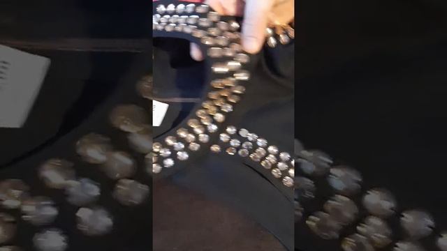 Фурнитура для одежды из гуманитарки смотреть онлайн