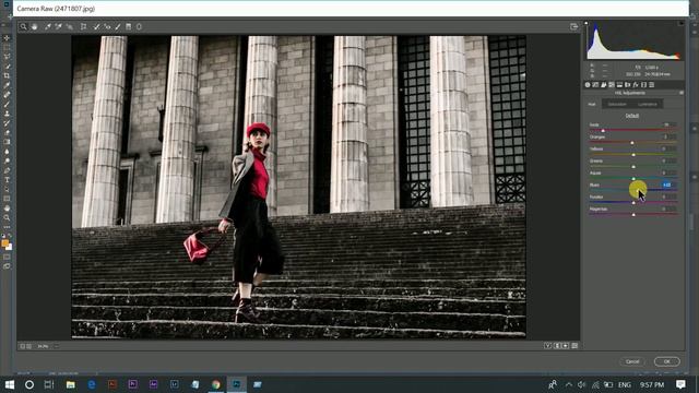 Photoshop Tutorial : Old Vintage Cinematic Color tone - Free Camera Raw Preset смотреть онлайн