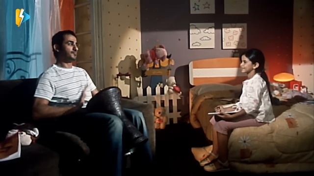 ?المشهد ده كفيل يفرفركم ضحك بسبب إرتجال احمد حلمي?| ايه اللي في إيدك ده смотреть онлайн