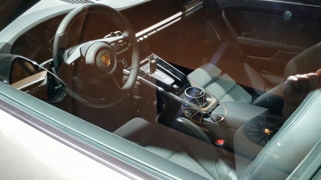 2020 Porsche 992 911 Walkaround At LA Auto Show смотреть онлайн