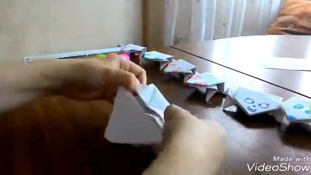 Как сделать лягушку из бумаги которая прыгает смотреть онлайн