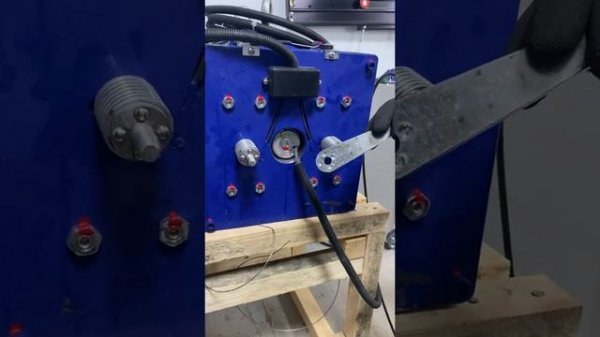 Установка рычагов тормоза лебедки AKIS