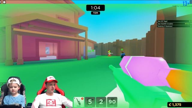 Завоевали Замок в ROBLOX! Играем в Большой Пейтбол. Mark Play смотреть онлайн