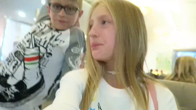Going to DUBAI смотреть онлайн