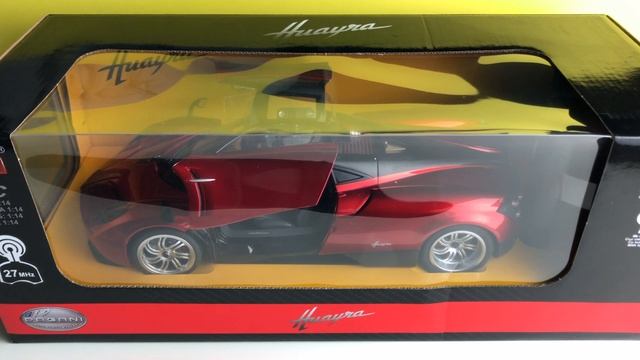 Realistic Pagani Huayra RC Car Scale 114 Diecast Model Car