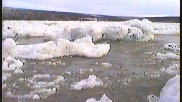 Ледоход на Яне п.Северный Якутия смотреть онлайн