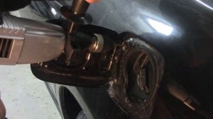 ТОЙОТА КАК СНЯТЬ ЛЮЧОК БЕНЗОБАКА