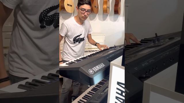 Yamaha psr sx 900 смотреть онлайн