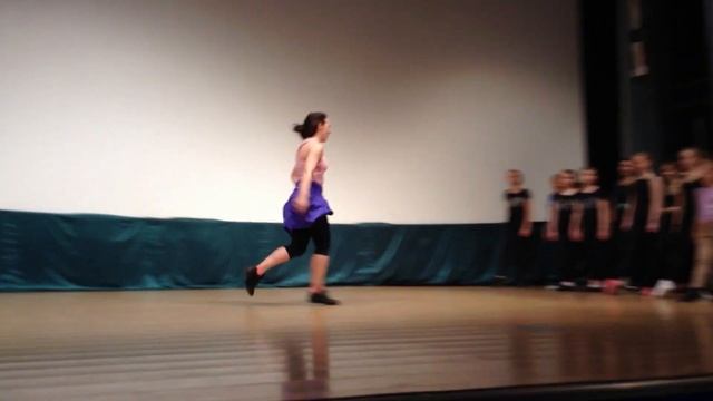 Мастер-класс по ирландскому танцу от артистки балета «River Dance » Бриджит Мадден смотреть онлайн