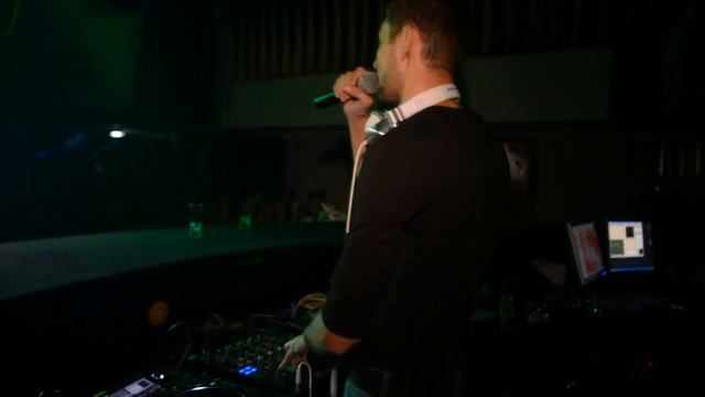 Jonathan Reyes @ momo club смотреть онлайн
