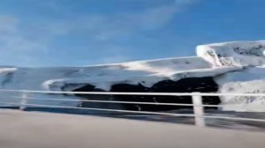 В сети появилось видео предположительно с той стороны ледяной стены Антарктиды