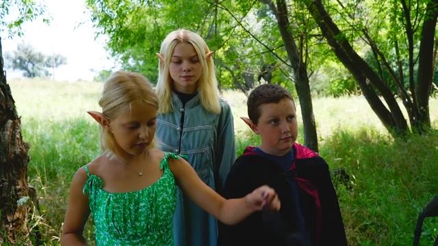 СТАЛИ ЭЛЬФАМИ НА 24 часа! смотреть онлайн