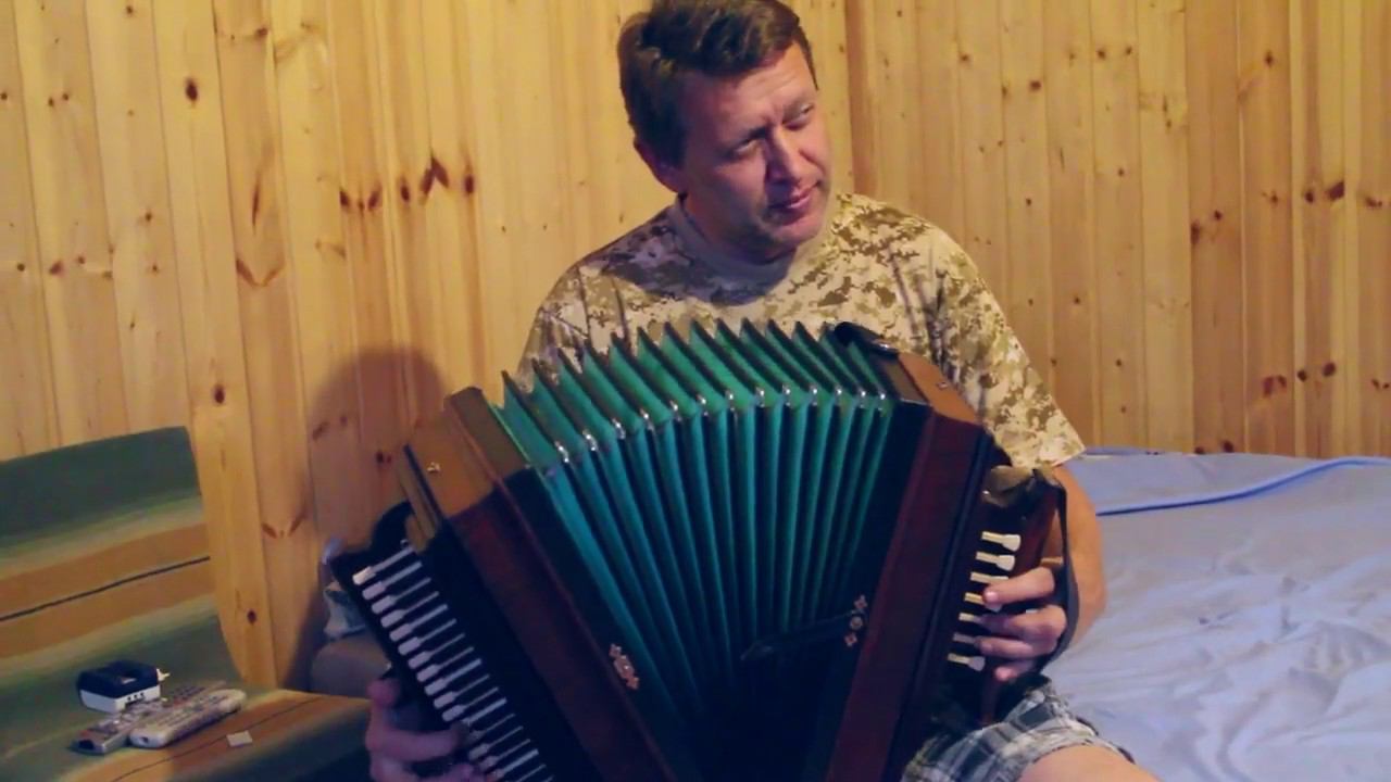 НЕТРАДИЦИОННЫЕ наигрыши на елецкой рояльной гармони! смотреть онлайн