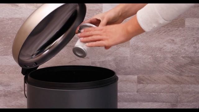 Как чистить фильтр контейнера для пыли беспроводного пылесоса X Force Flex 8 60 от Tefal смотреть онлайн