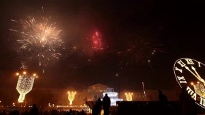 Новогодний фейерверк на пл  Ленина в Чите 1