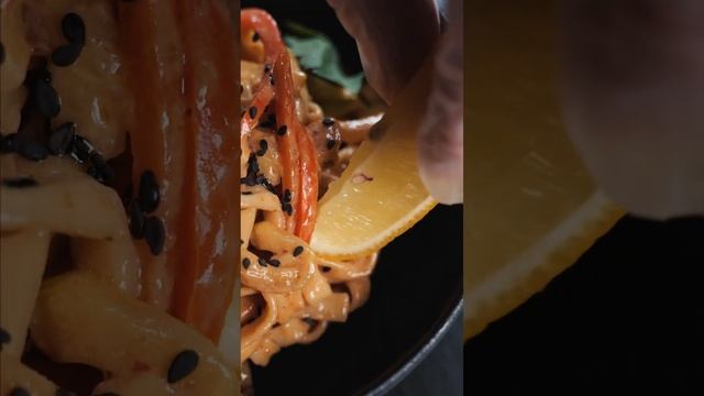 Удон со свининой и цукини в орехово-кунжутном соусе смотреть онлайн