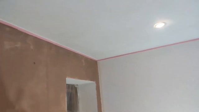 3 способа как можно грунтовать стены.