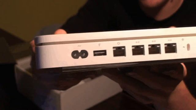 Refurbished Time Capsule Unboxing смотреть онлайн
