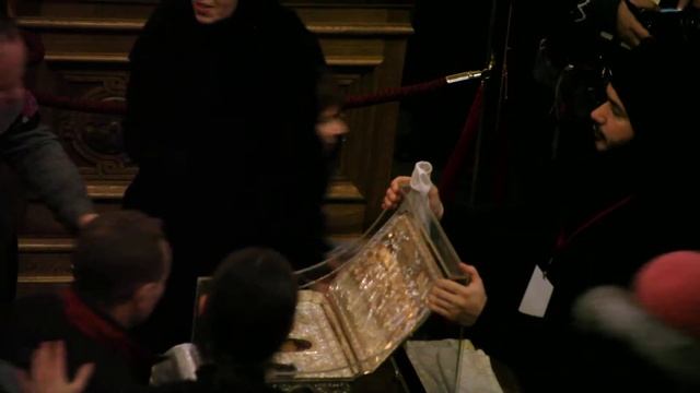 ОЧЕРЕДЬ К ДАРАМ ВОЛХВОВ. ПЕТЕРБУРГ смотреть онлайн