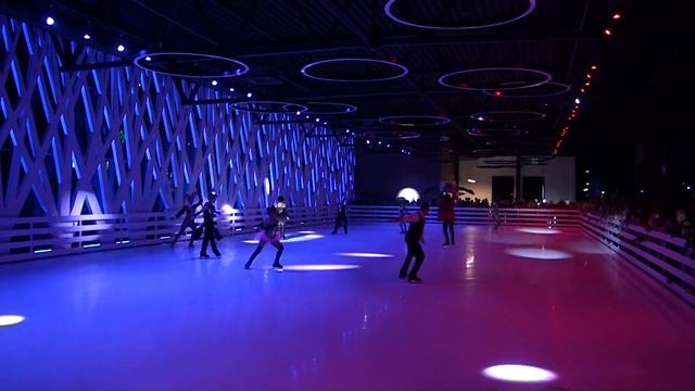 Крытый каток для массового катания из синтетического льда AgilityIce часть 1 смотреть онлайн