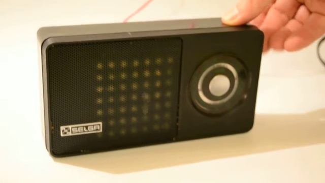 Vintage Russian Soviet USSR Portable Radio Selga 405 / Советское радио Селга 405 смотреть онлайн