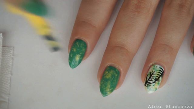 Ефектен маникюр с листа || Fern Mani || Aleks'Nails смотреть онлайн