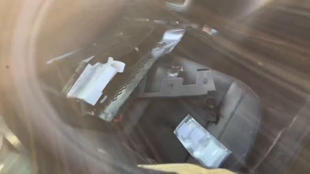 Взяли сомнительный Volvo S60 T5 AWD за смешные деньги с Copart, моторы у Вольво Бессмертны!!! смотреть онлайн