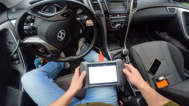 программирование ключа на Hyundai i30 2013 xtool x100 pad3 смотреть онлайн
