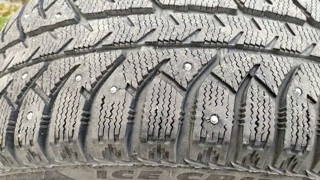 Шкода Октавия А7!!! Меняем резину. Осмотр ходовой. смотреть онлайн