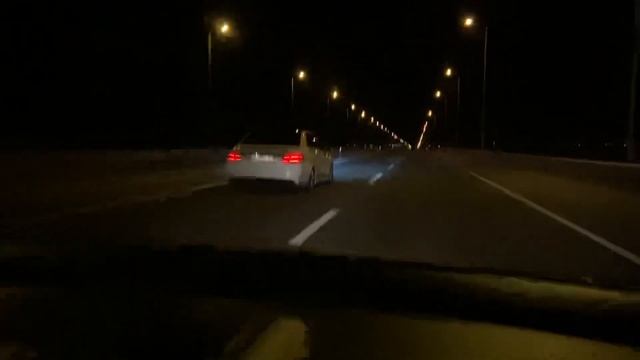 Mercedes E350 CDİ 4Matic (265bg) W212  Vs Jetta Mk5 2.0 Tdi Roll Race