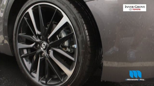 Camry y RAV4- Probando autos en Inver Grove Toyota смотреть онлайн