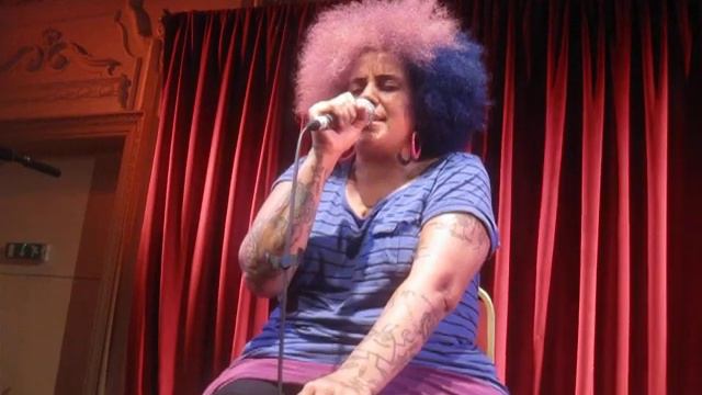 Kimya Dawson & Pablo Das - Zero Or A Zillion (Live @ Bush Hall, London, 09.07.12) смотреть онлайн