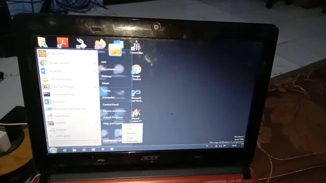 Acer Aspire One D270 Dual Boot : Windows 7 And Xubuntu 16.04