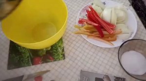 Помидоры дольками в желатине. Обалденная закусочка на зиму!