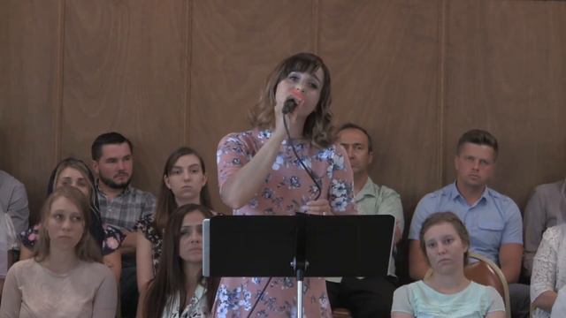 Пение «Сколько путей, дорог» - Вита Лисицына (05.14.2017) смотреть онлайн