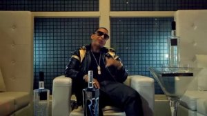 Daddy Yankee - GUAYA (Video Oficial)