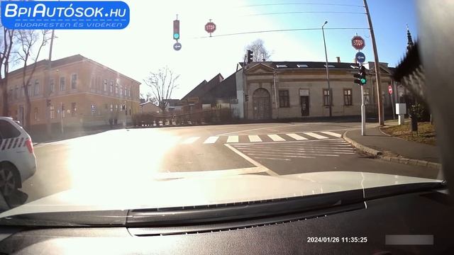 Amikor FÉKEZ ÉS DUDÁL A RENDŐR, már érzed a veszted! Pedig ezt olcsón megúsztad... смотреть онлайн